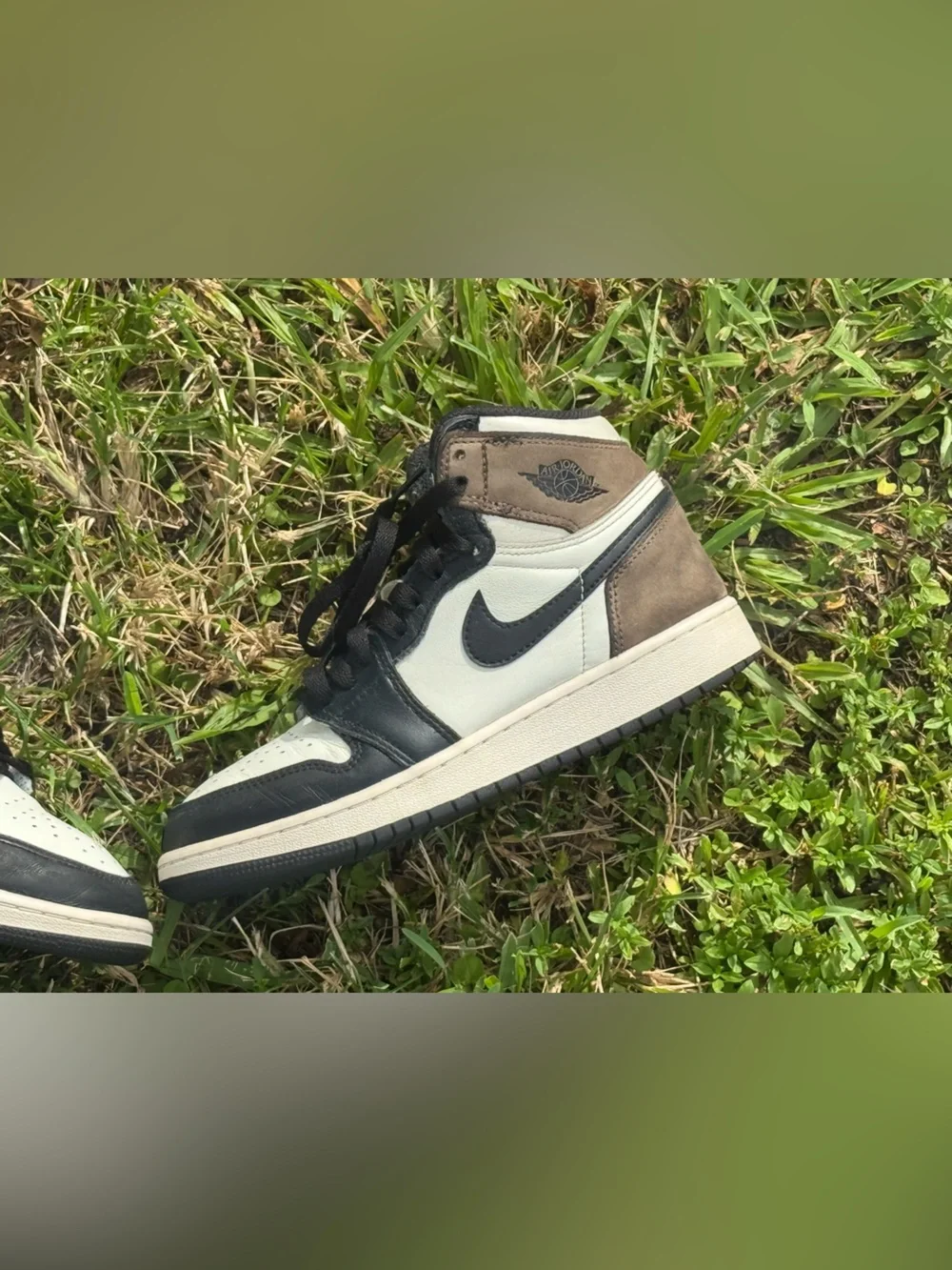 Jordan 1 Retro High OG Dark Mocha GS Size 5Y Woman’s size 6.5